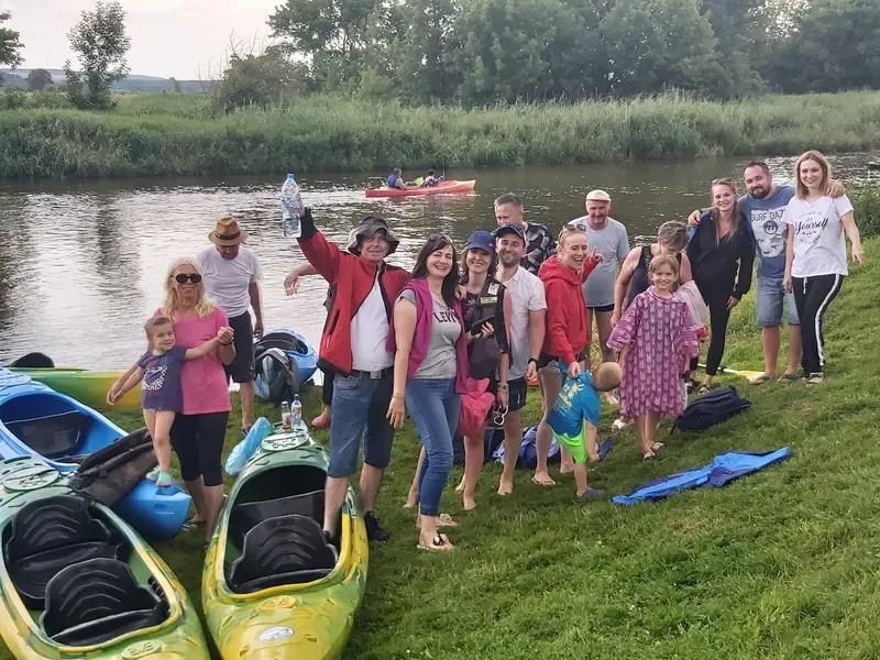 Widoki podczas spływu kajakowego Nida